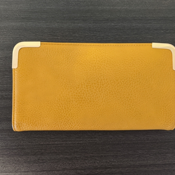 Wallet - Picture 3 of 3